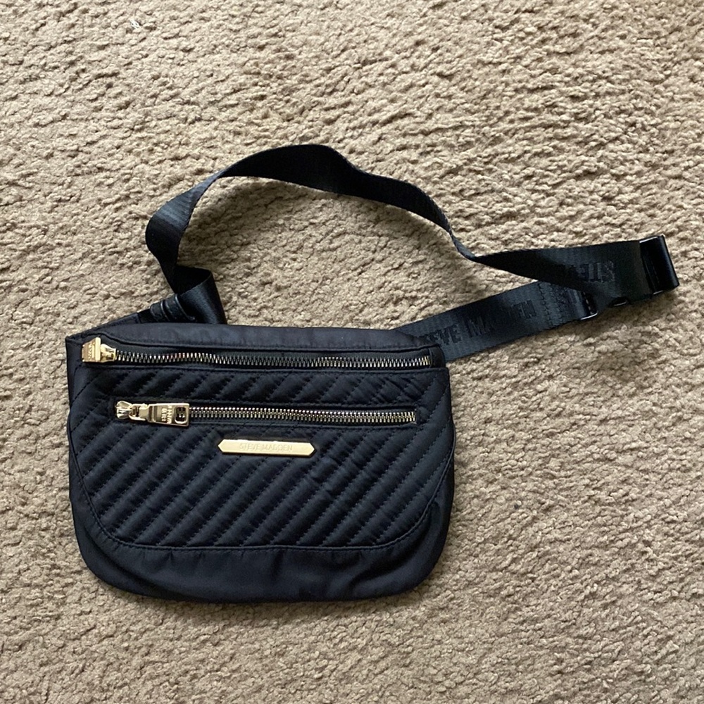 Steve Madden Fanny pack
